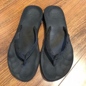 Black Reef Flip Flop Sandals